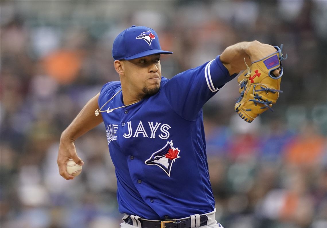 Berrios strikes out six in seven innings in Blue Jays' 4-1 victory