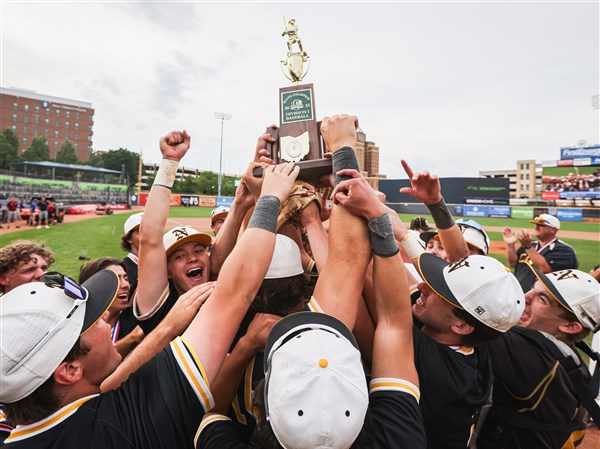 Grove City museum connects baseball fans with game's history