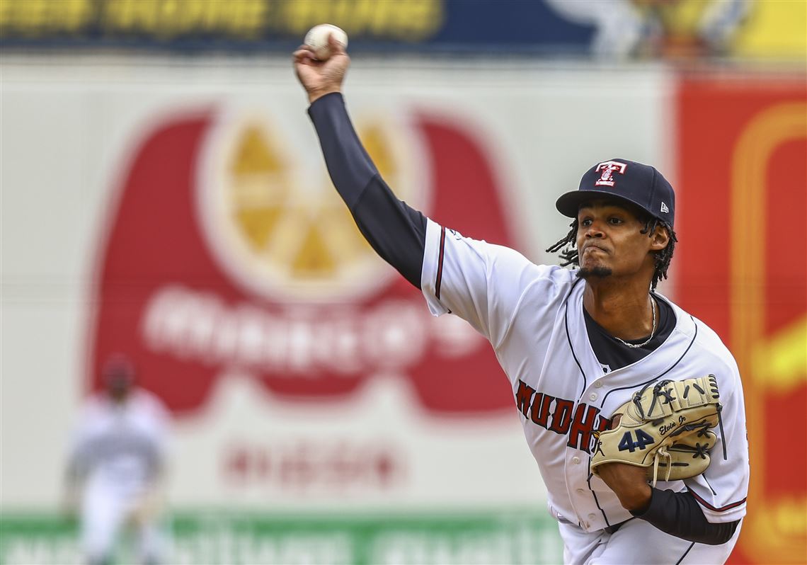 File:Louisville Bats at Omaha Storm Chasers (April 12, 2022