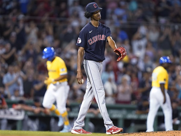 Bogaerts homers to help Boston salvage split with Guardians