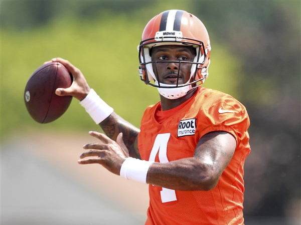 NFL won't discipline Deshaun Watson for making contact with referee during  Browns vs. Steelers