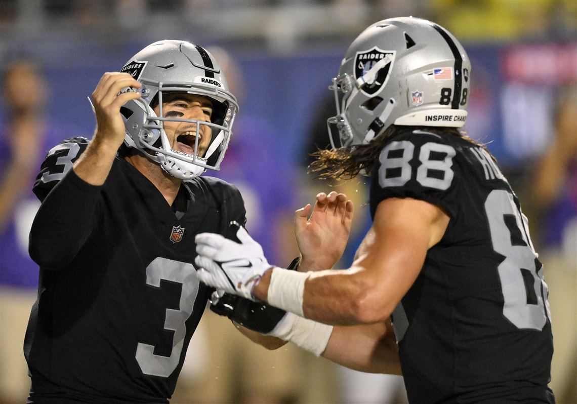 Las Vegas Raiders' Tyron Johnson (17) runs against the Los Angeles