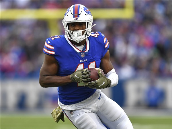 Bills secure Reggie Gilliam until 2024