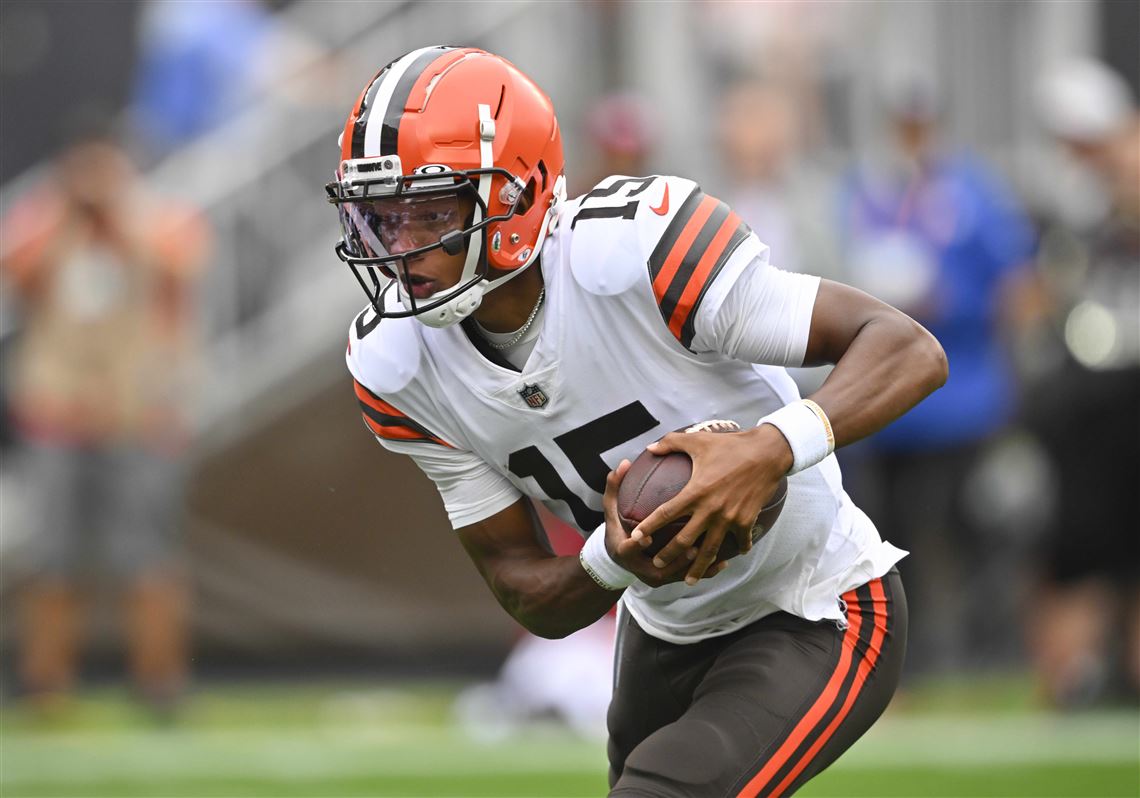 Cleveland Browns running back John Kelly Jr. (41) runs with the