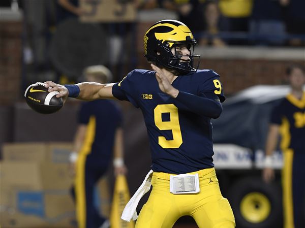 Game preview: Michigan's Jim Harbaugh compares QBs to Kaepernick, Smith