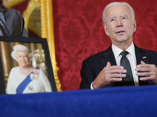 Bidens Among Thousands To Pay Respects To Queen Elizabeth II | The Blade