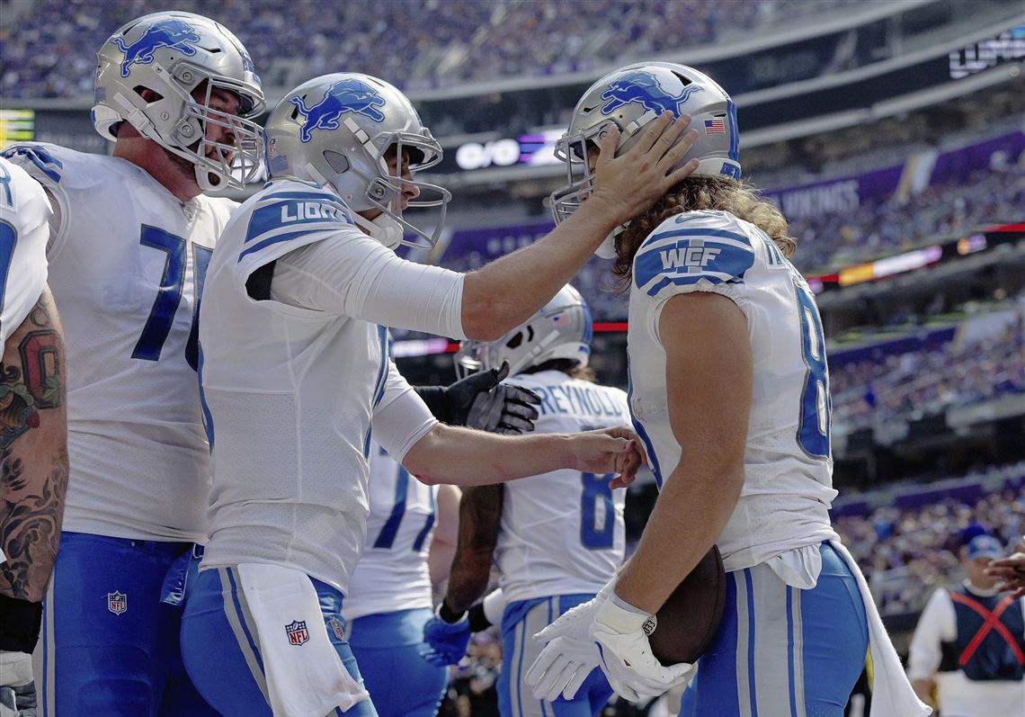 Lions' No. 1 offense aiming to pounce on reeling Patriots