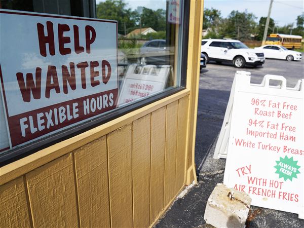 U.S. applications for jobless benefits lowest in 15 weeks