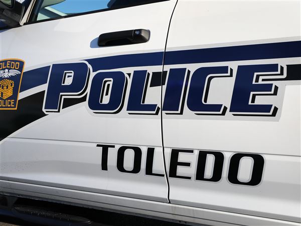Two shot in car in South Toledo