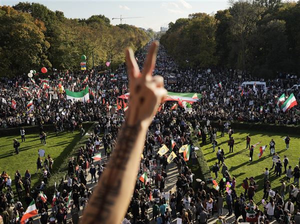 Iran protests trigger solidarity rallies in Europe, U.S.