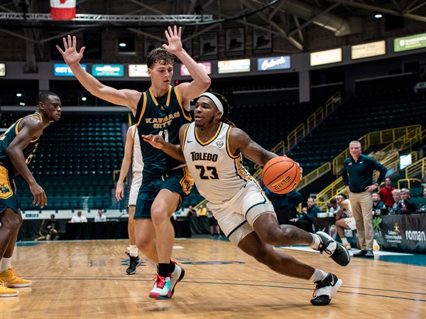 Trouble in Paradise UMKC upsets Toledo mens basketball in Gulf Coast Showcase opener The Blade