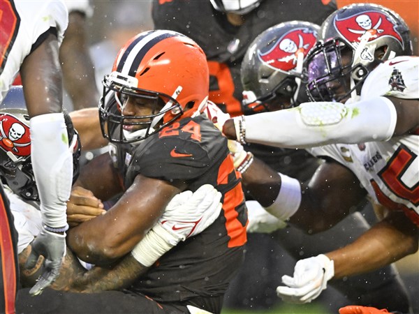 Chubb's TD in OT gives Brissett, Browns 23-17 win over Bucs