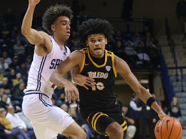 In battle of men's basketball mid-major titans, Toledo cruises past ...