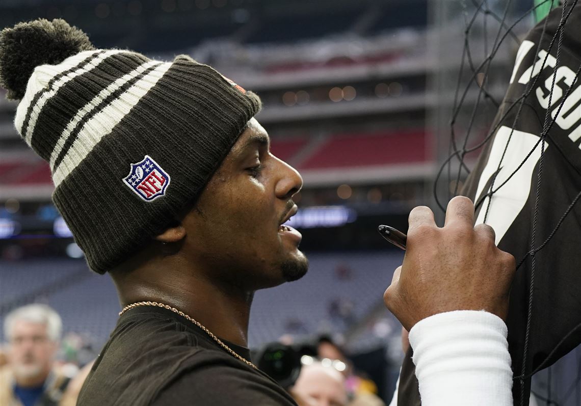 Deshaun Watson returns from 11-game suspension with some support, many boos