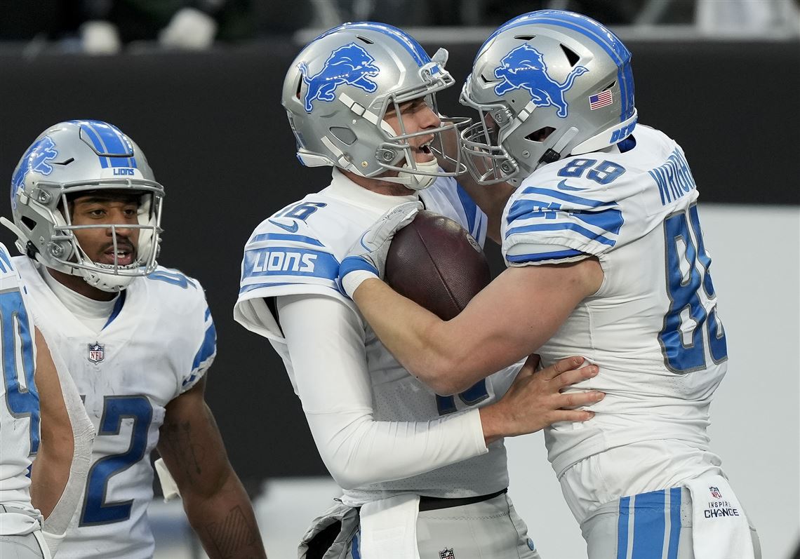 In Detroit, Lions and Tigers Add to Hopes for City - The New York