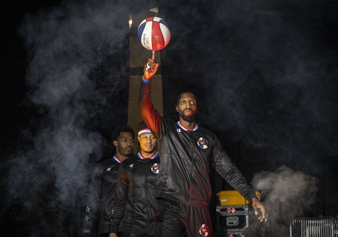 Cue the confetti: White Sox, Harlem Globetrotters mascots to be inducted  into Hall of Fame