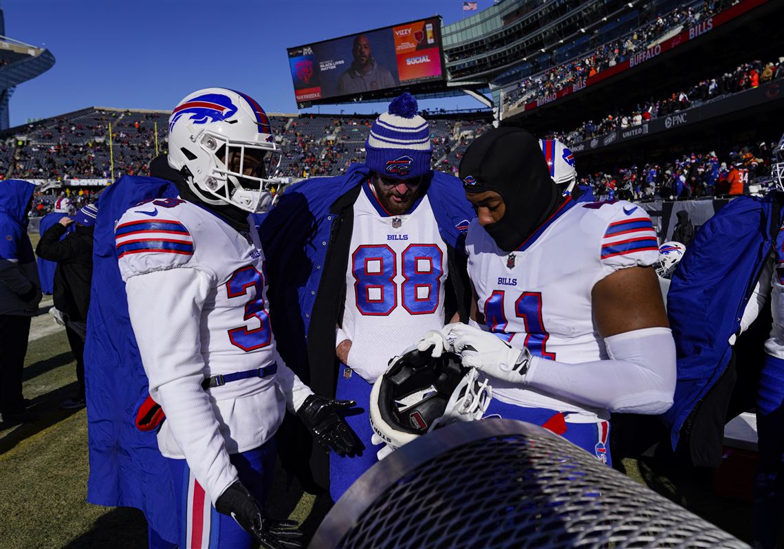 Buffalo Bills fullback Reggie Gilliam (41) runs for a touchdown