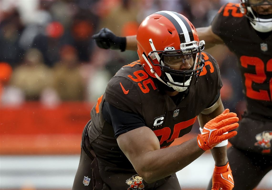 Browns defensive star Myles Garrett chasing greatness, hoping for picture  perfect season – News-Herald