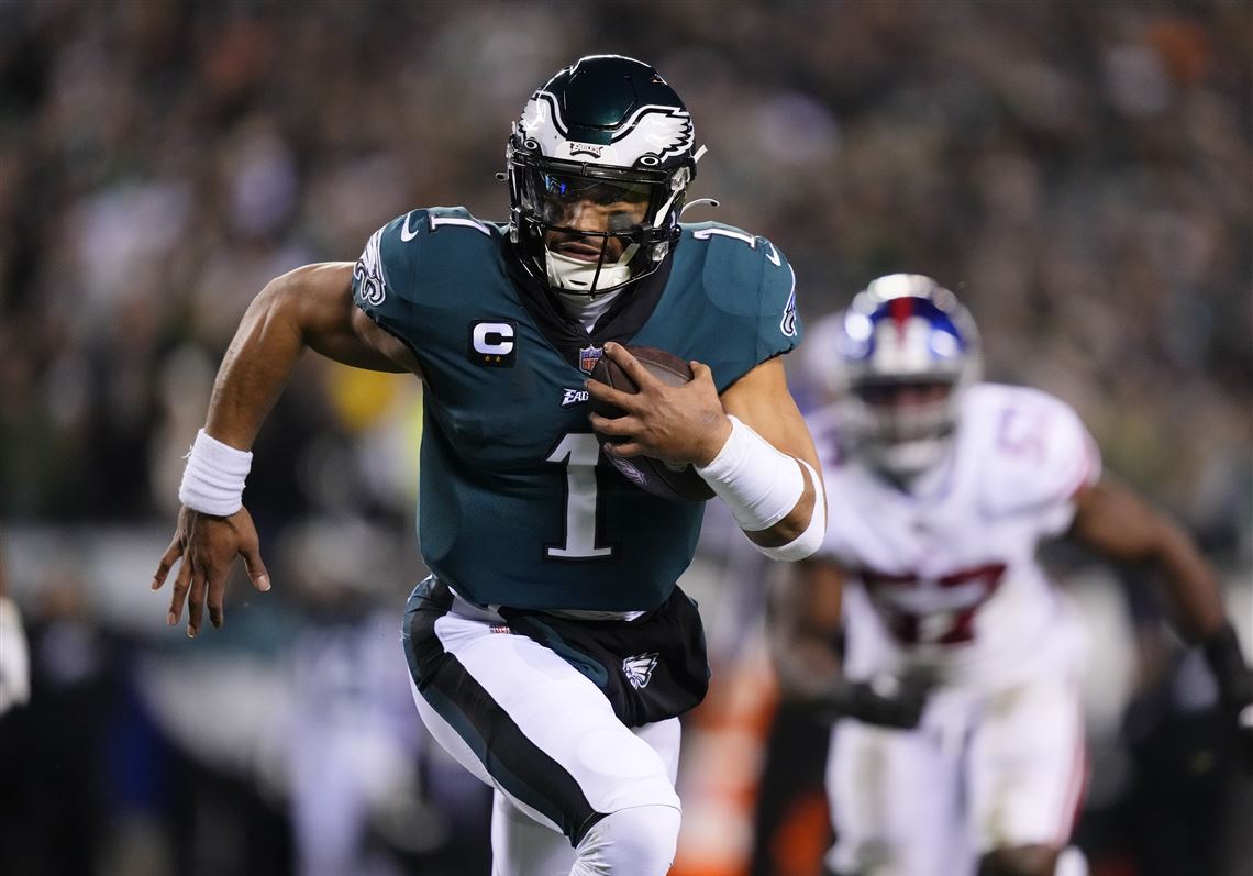 Eagles' Jalen Hurts leads NFC QBs in Pro Bowl voting
