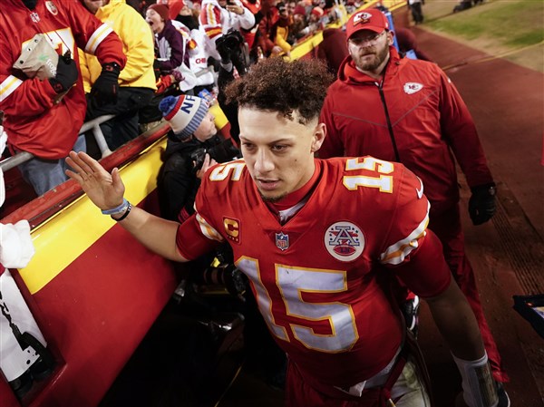 Chiefs' Mahomes Sustained High Ankle Sprain, AP Source Says | The Blade