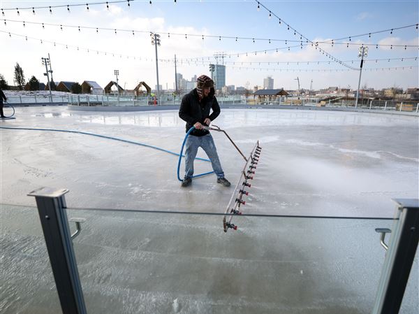 Details set for ice skating at Glass City Metropark