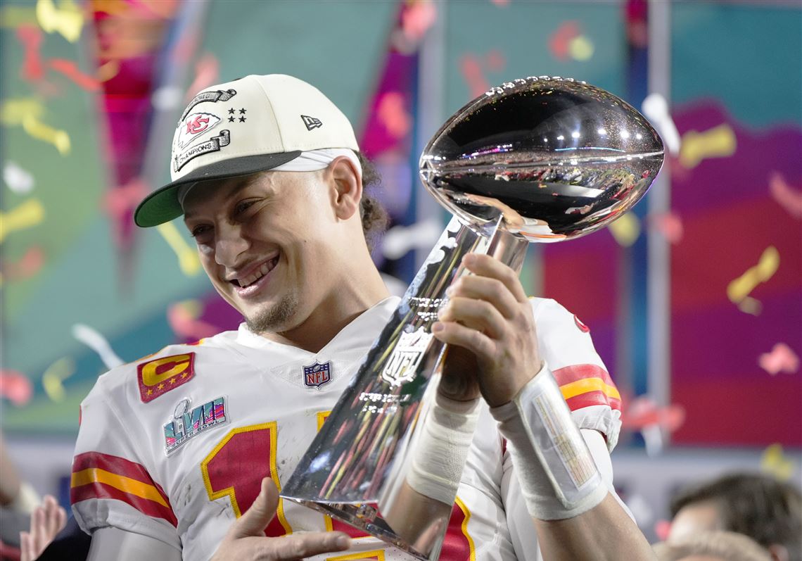 Super Bowl 2023 score: Chiefs top Eagles 38-35 with late Mahomes magic