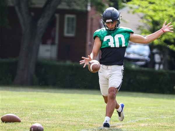 Ottawa Hills football standout Duran commits to Toledo | The Blade