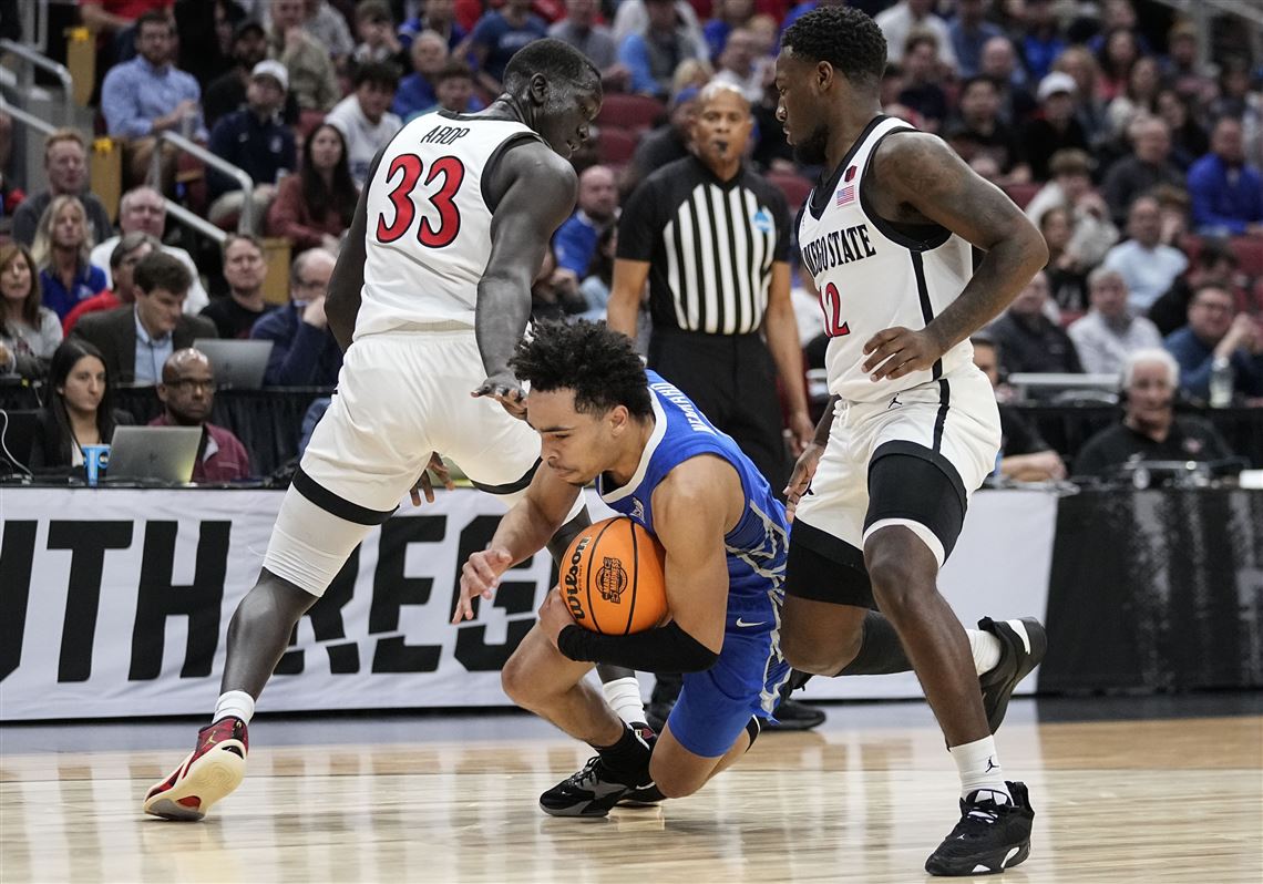 College men's basketball: SDSU, Miami reach Final Four