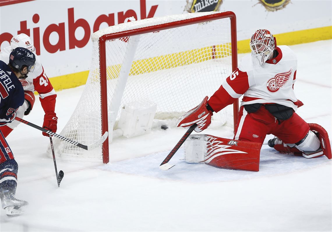 Can Connor Hellebuyck tip the scales for the Winnipeg Jets to