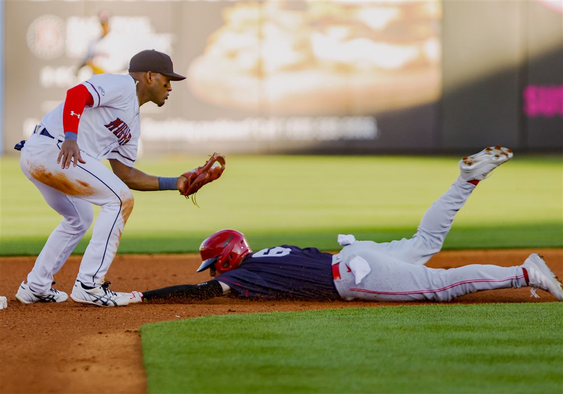 Louisville Bats on X: BREAKING NEWS: Joey Votto looks really good in a Bats  uniform.  / X