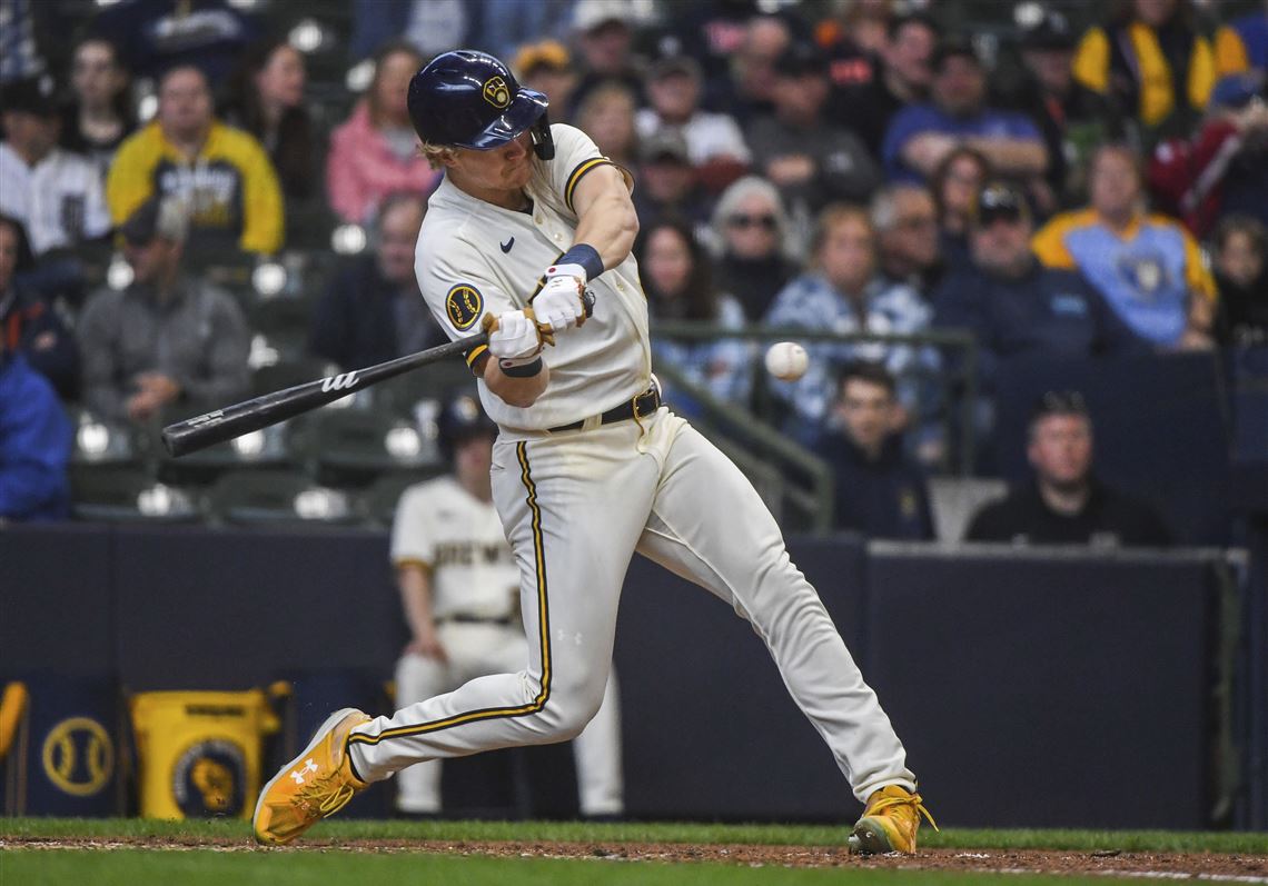 Javier Baez removed from game as Brewers hit yet another Detroit