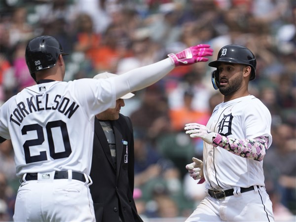 Tigers Avoid Sweep, Down Yankees