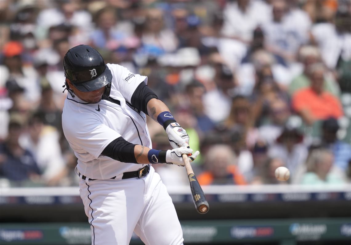 Miguel Cabrera's second double, 06/10/2023