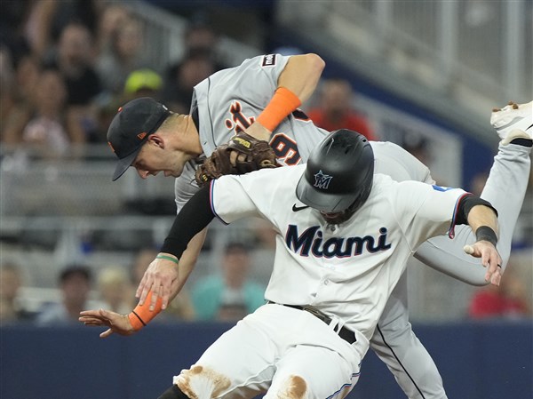 Miami Marlins beat Detroit Tigers: Cooper, Segura homer plays role