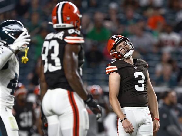 Browns backing kicker Cade York despite preseason struggles