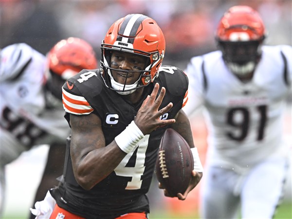 Watson runs for TD, Browns bottle up Burrow in 24-3 win over Bengals