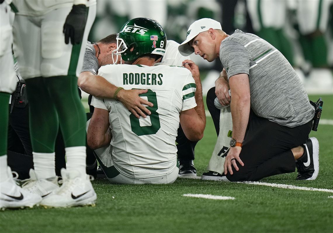 Jets QB Aaron Rodgers has torn left Achilles tendon, source says. He's  likely to miss the season