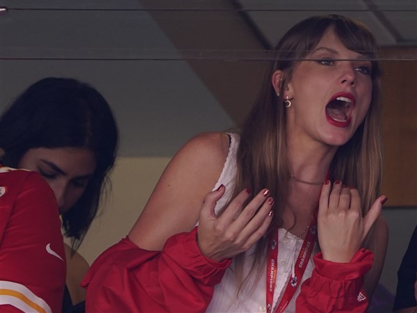 Taylor Swift's attendance at Chiefs game brings a spike in Travis Kelce  jersey sales