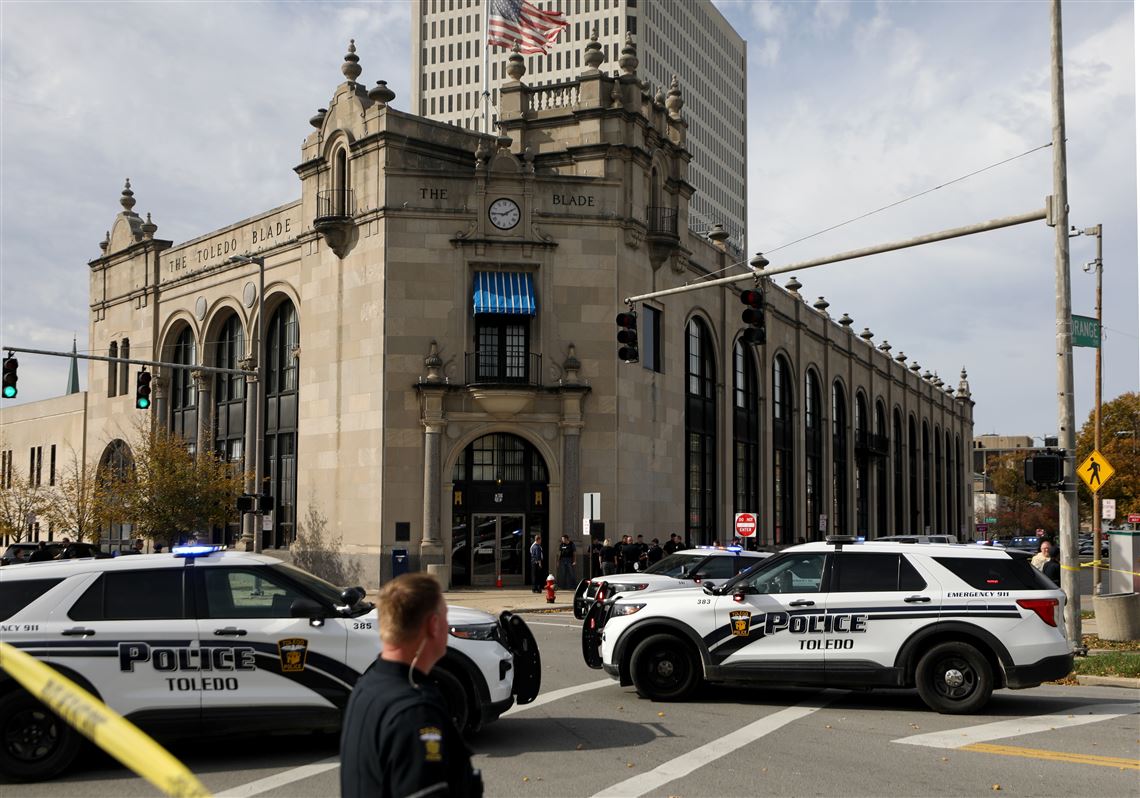 Ohio prison guard fires gun as inmate tries to escape at hospital