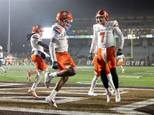 BGSU football clinches 1st winning season since 2015 with