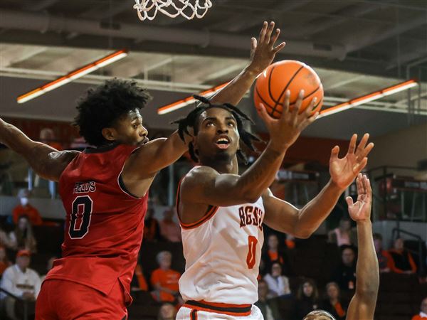 Bowling Green men's basketball get comeback win on road