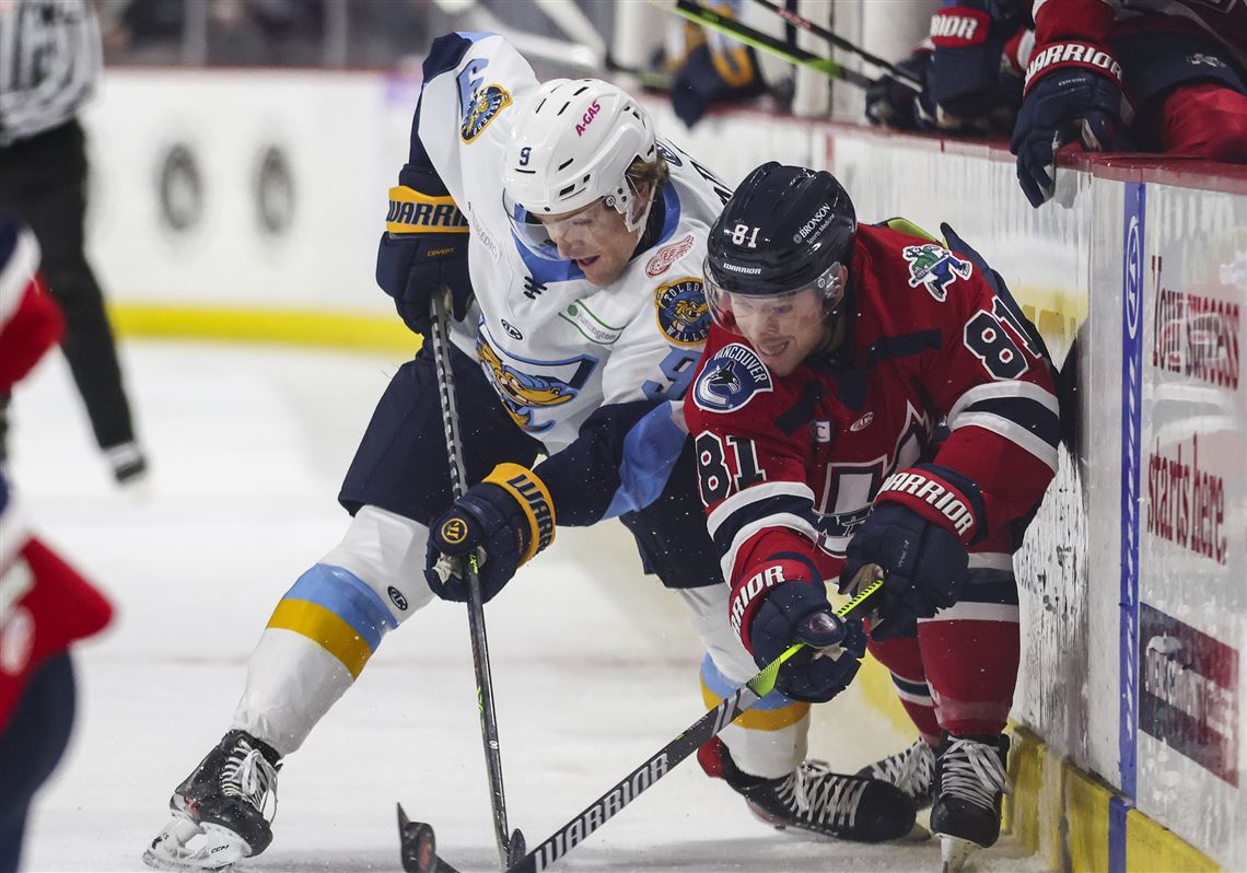 Game recap: Walleye can't hold early two-goal lead, fall 6-2 to