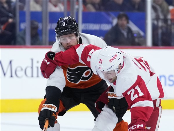 Ersson makes 33 saves, Flyers shut out Red Wings