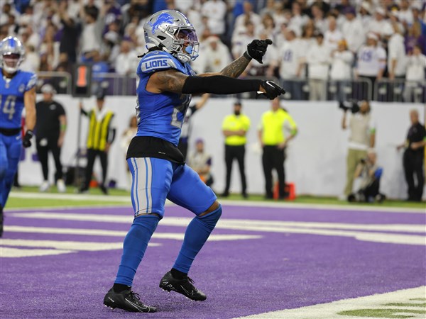 Lions Hang On To Beat Vikings 30-24 For 1st Division Title Since 1993 ...