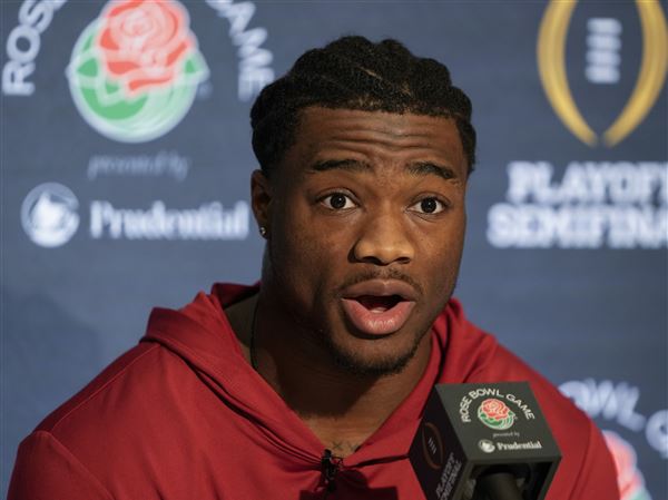 Alabama coaches don't want players watching film on tablets out of fear of sign stealing