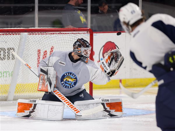 Walleye trade goalie Parenteau in exchange for future considerations