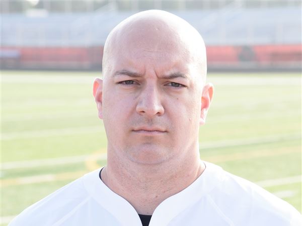 Loyalty, passion drive new Bowling Green football coach Shawn Kiss