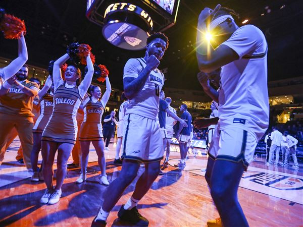 Photo Gallery: Toledo men's basketball defeats Akron