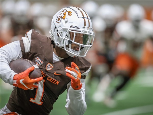 Transfer Wideouts Johnson, Garcia Looking To Make Early Impact For BGSU ...