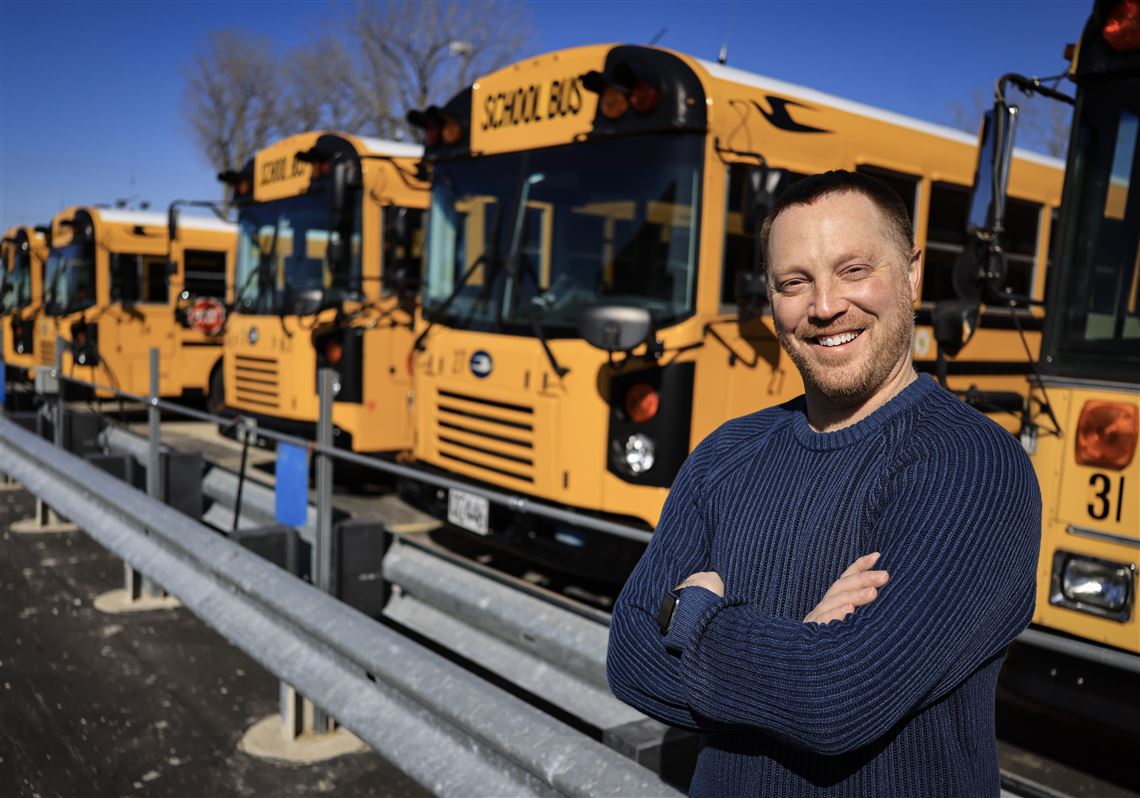 Springfield, Perrysburg schools host Drive a Bus Day for potential drivers  | The Blade